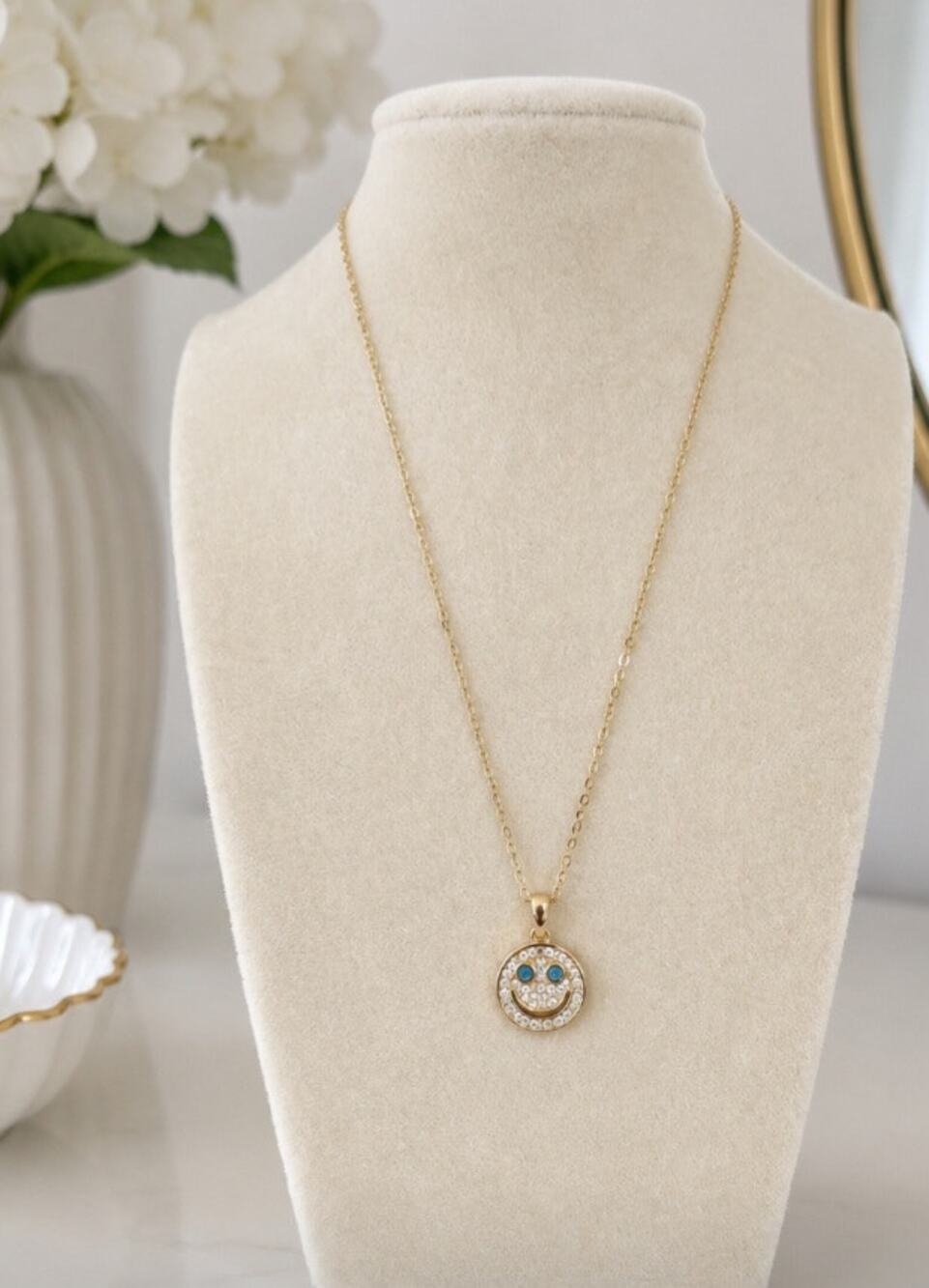 18K Plated Gold Rhinestone Smiley Face Necklace New